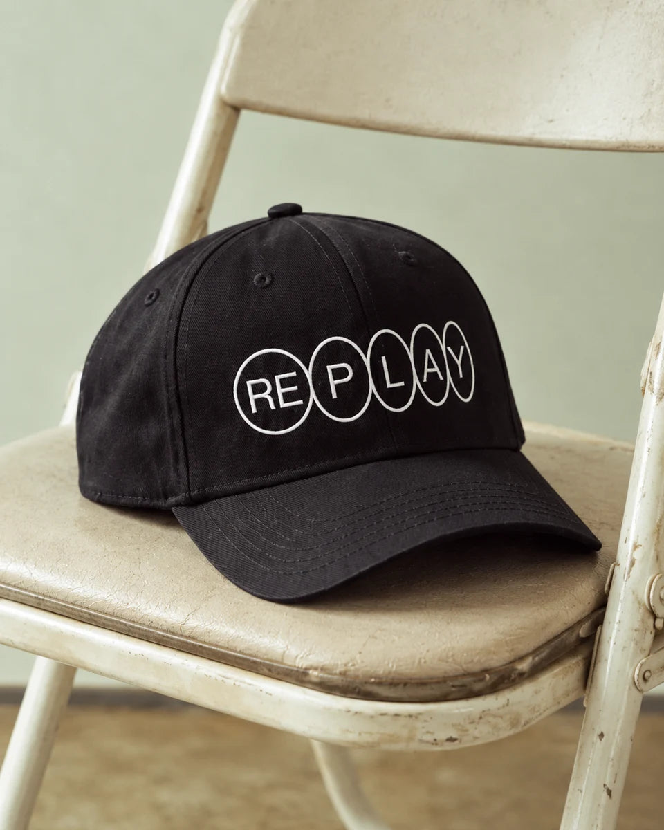 Boné Replay — Em breve